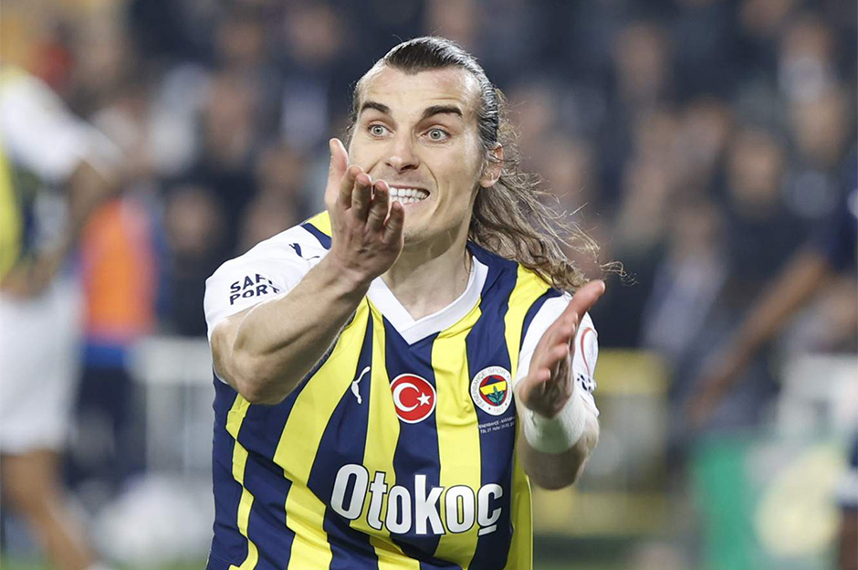 Fenerbahçe'nin 8.5 milyon euro bedelle bonservisini aldığı Çağlar Söyüncü, bu sezon oynanan 8 maçın 7'sinde stoper ikilisinden biri oldu.