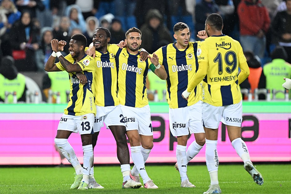 Fenerbahçe, lider Galatasaray ile arasındaki puan farkını 5'e düşürdü