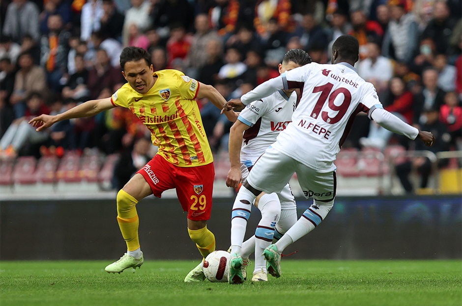 "Enis maçın kahramanıydı" | Spor yazarları Trabzonspor için ne dedi?  - 2. Foto