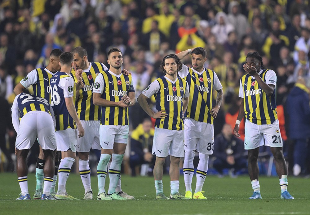 "Tur değişikliklerden sonra gitti" | Spor yazarları Fenerbahçe için ne dedi?  - 6. Foto