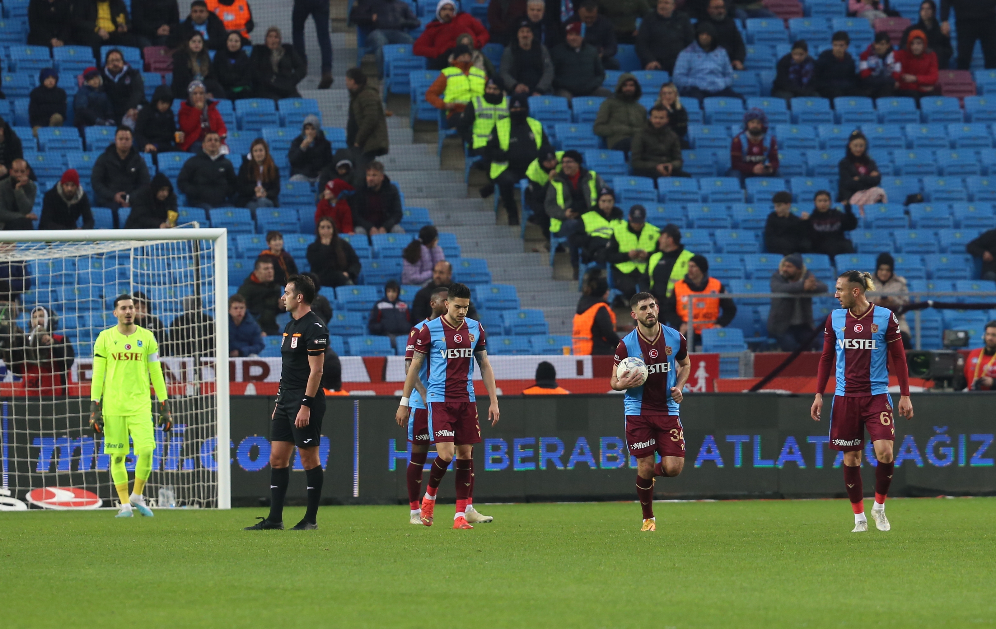 "Bu Tablonun Sebebi Yanlış Transferler" - Spor Yazarları Trabzonspor ...