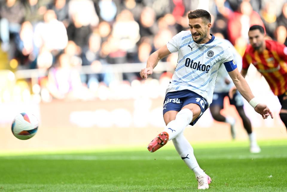 Fenerbahçe'nin kazandığı penaltıda karar doğru mu? Trio ekibinden net yorum  - 2. Foto