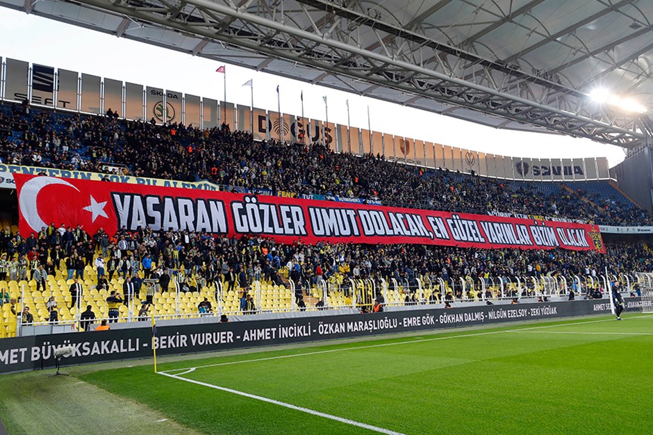 Fenerbahçe, Konyaspor maçında ceza alan taraftarlara hukuki destek verecek