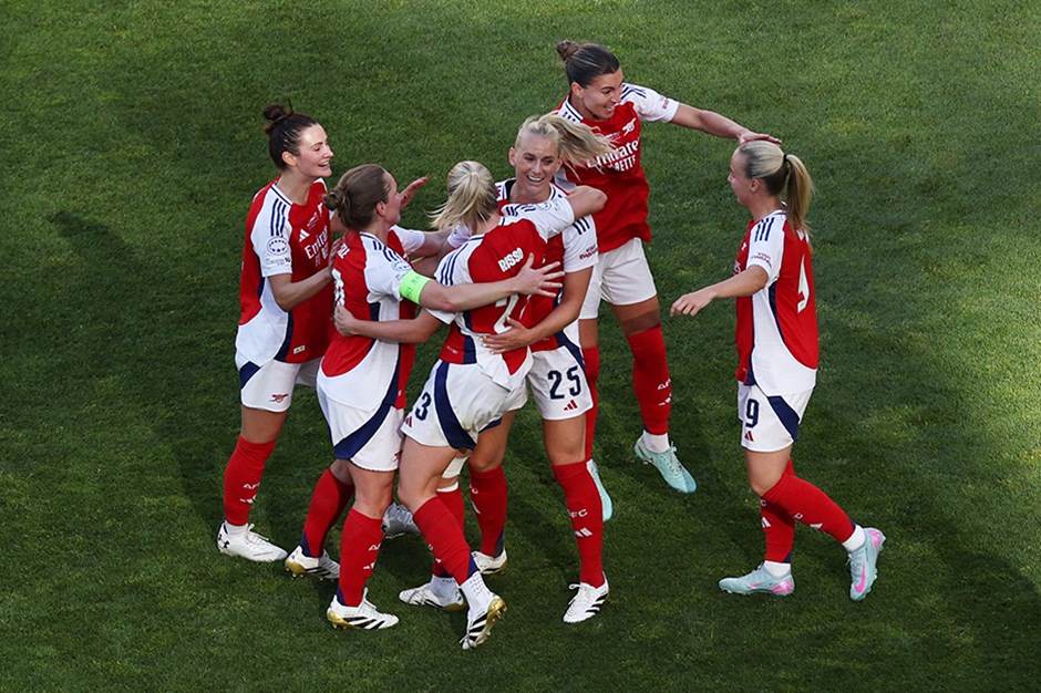 Kadınlar Şampiyonlar Ligi'nde kupa Arsenal'ın