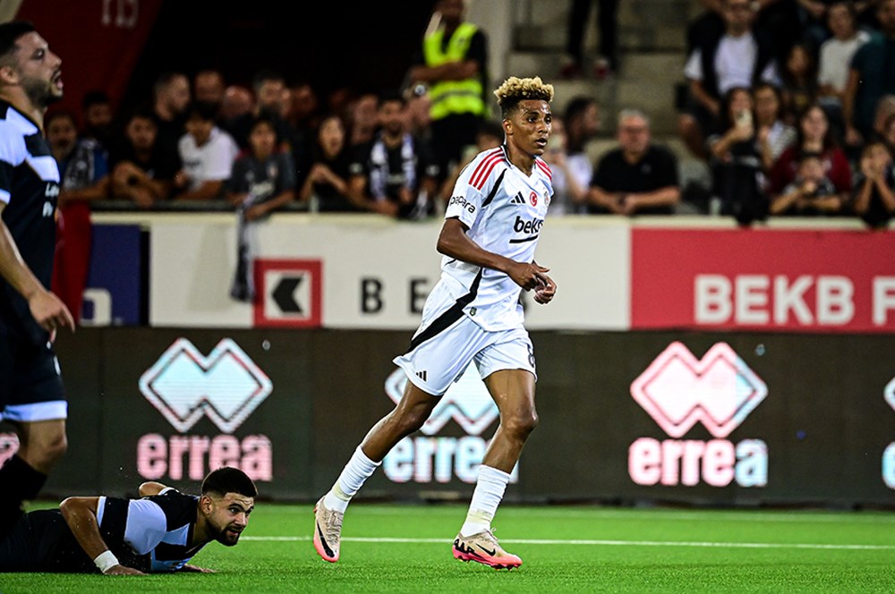 "İki bek ve sol stoper lazım" | Spor yazarları, Beşiktaş'ı değerlendirdi  - 3. Foto