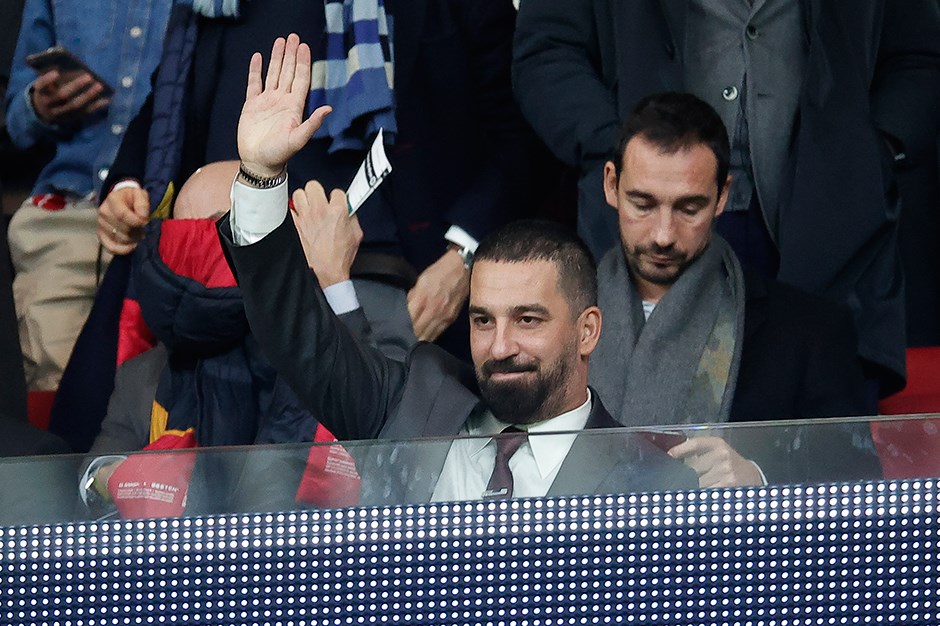 Arda Turan teknik direktörlük kariyerine Süper Lig'de başlayabilir