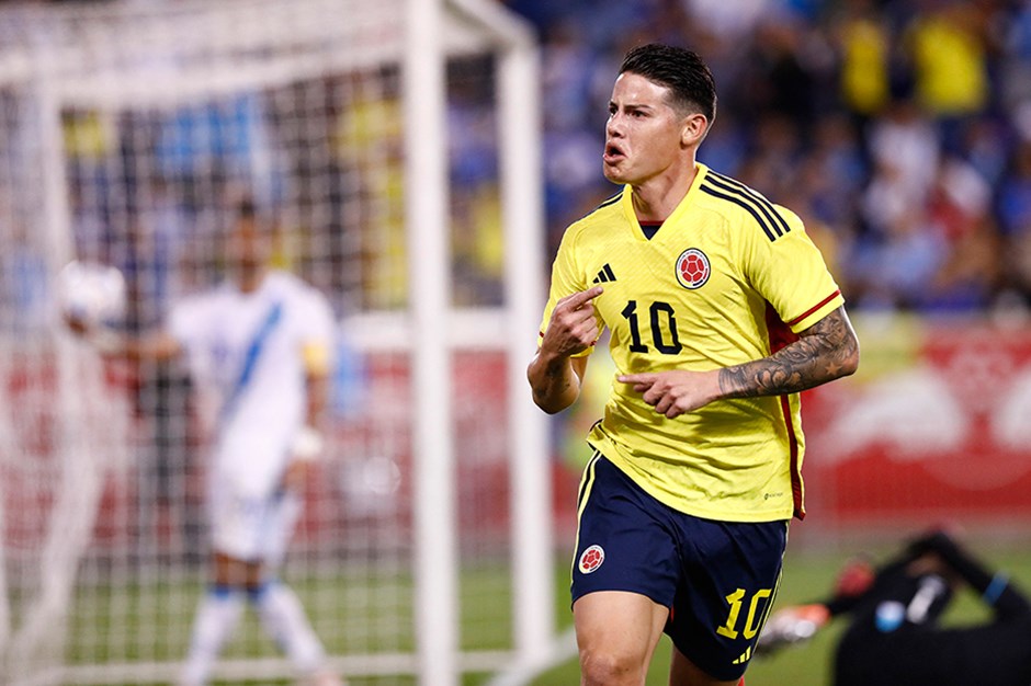 James Rodriguez transfer için İspanya'ya uçtu