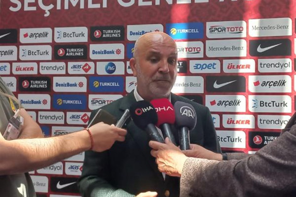 Hasan Çavuşoğlu Türk futbolunun geleceğinden umutlu