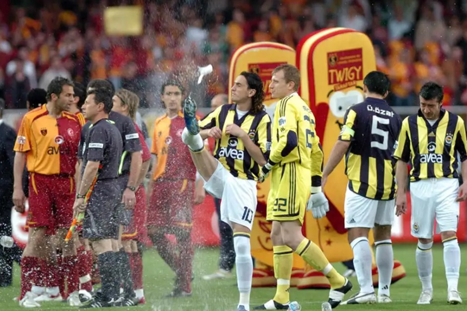 Can Arat'tan yıllar sonra gelen itiraf: "Galatasaray taraftarından özür diliyorum"