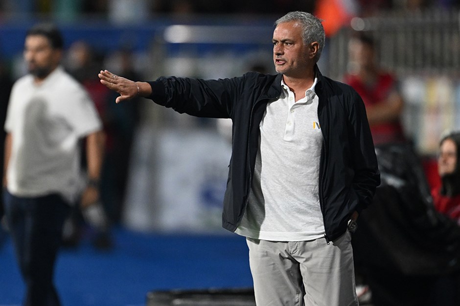 Mourinho'dan 5-0'lık galibiyet sonrası hakem tepkisi