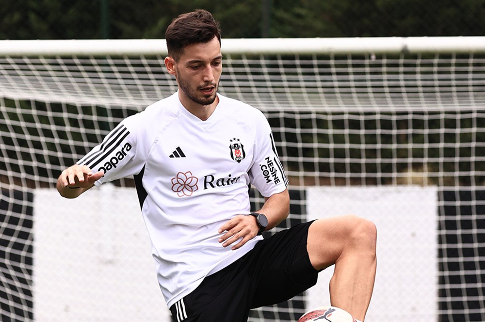 Aylar sonra geri döndü; Beşiktaş'ta Tayyip Talha sevinci  - 4. Foto