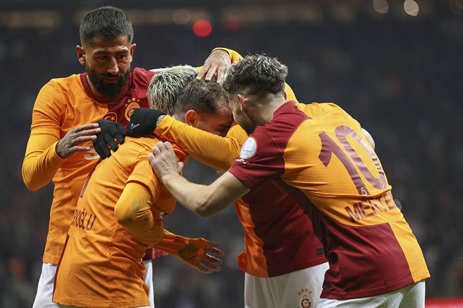 Galatasaray, Fenerbahçe'nin rekorunu egale etti