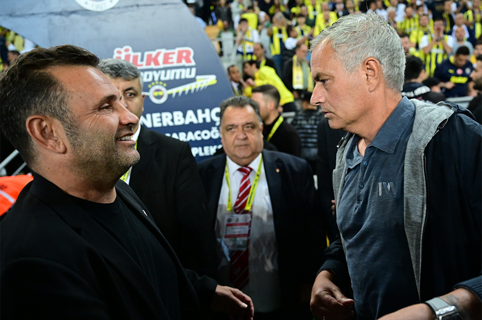 Okan Buruk