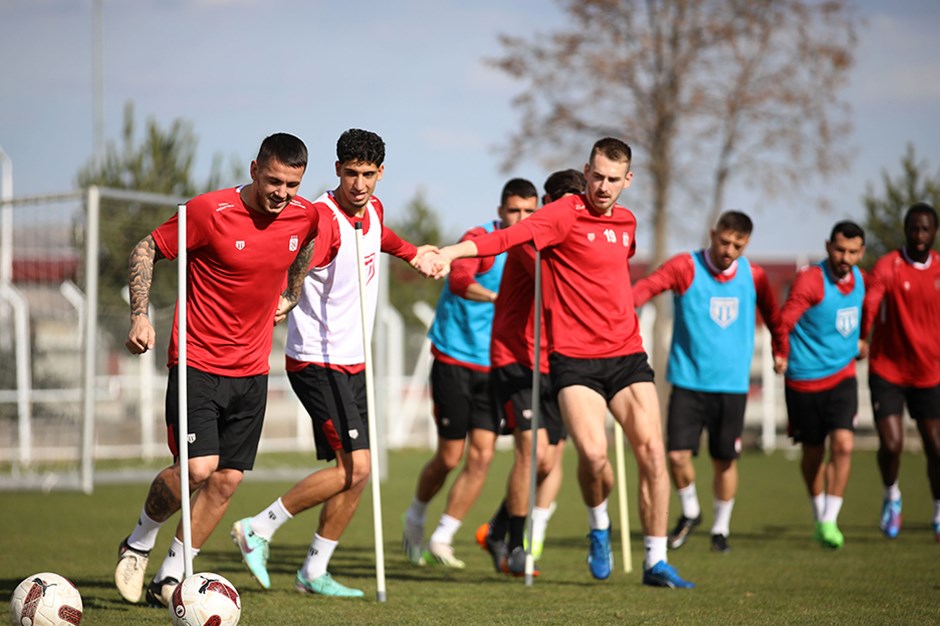 Sivasspor, Fatih Karagümrük maçının hazırlıklarını sürdürdü 