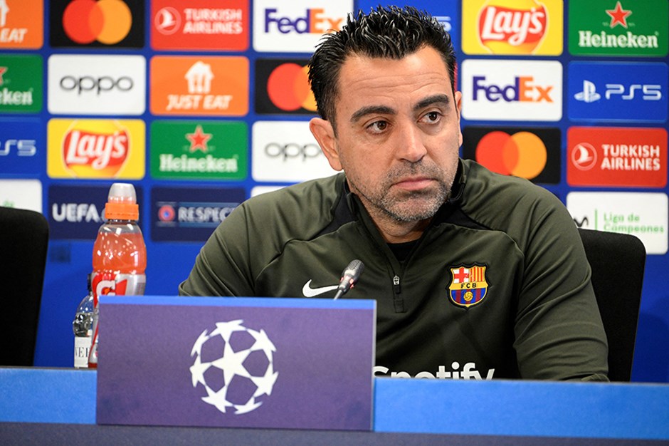 Takımda kalacağı açıklanmıştı: Barcelona'da Xavi krizi