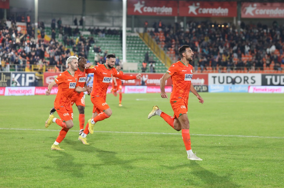 Alanyaspor 5-0 Trabzonspor (Maç Sonucu) | Süper Lig 18. Hafta Maç ...