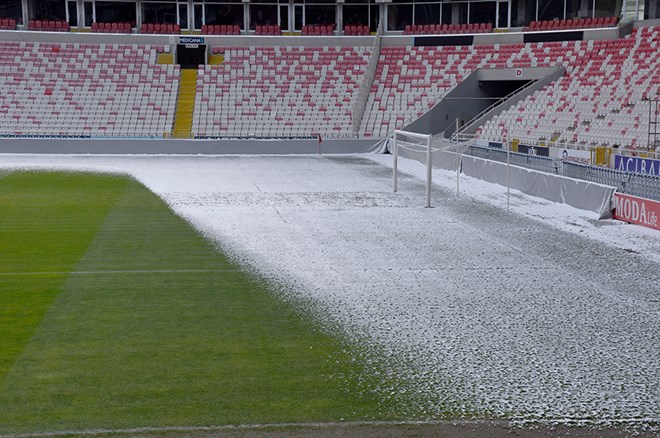 Sivasspor - Fenerbahçe maçı öncesi zeminin son durumu: Hava eksi 14 derece - 2. Foto