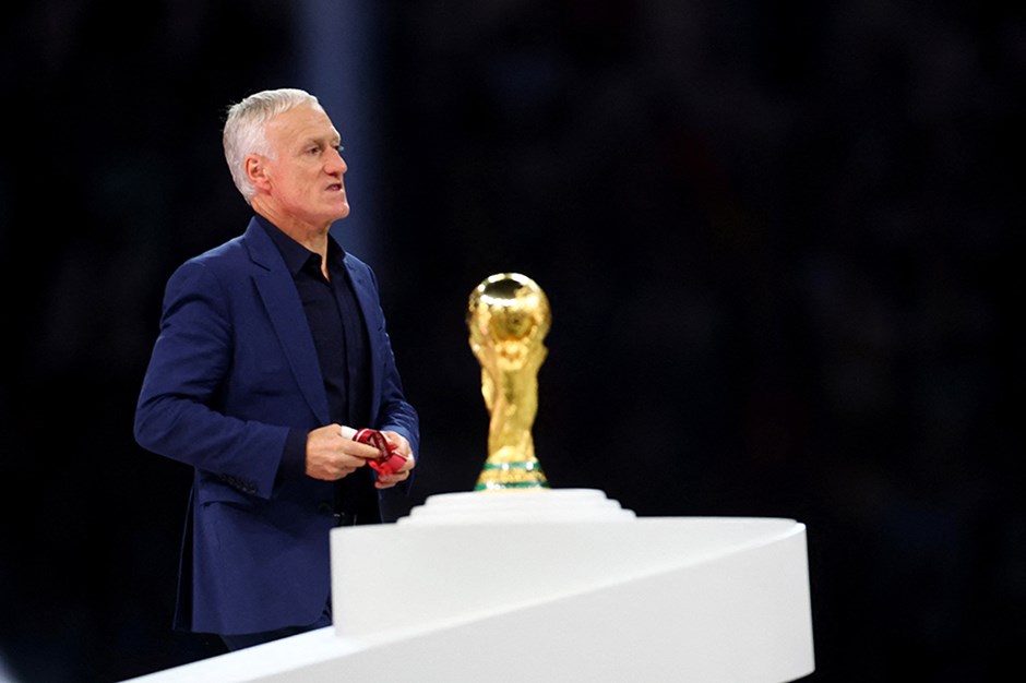 Didier Deschamps imzayı attı! 14 yıl...