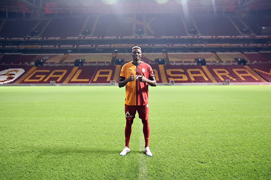 Galatasaray, Osimhen maskelerini satışa sundu