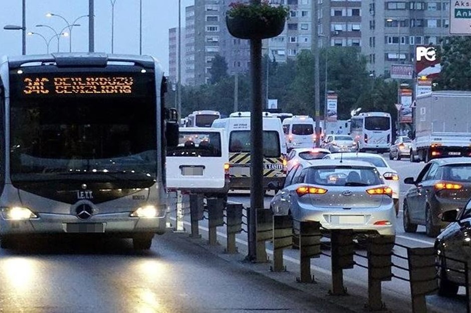 Bugün toplu taşıma ücretsiz mi? Bayramda otobüs, marmaray, metrobüs, metro, tramvay bedava mı? 