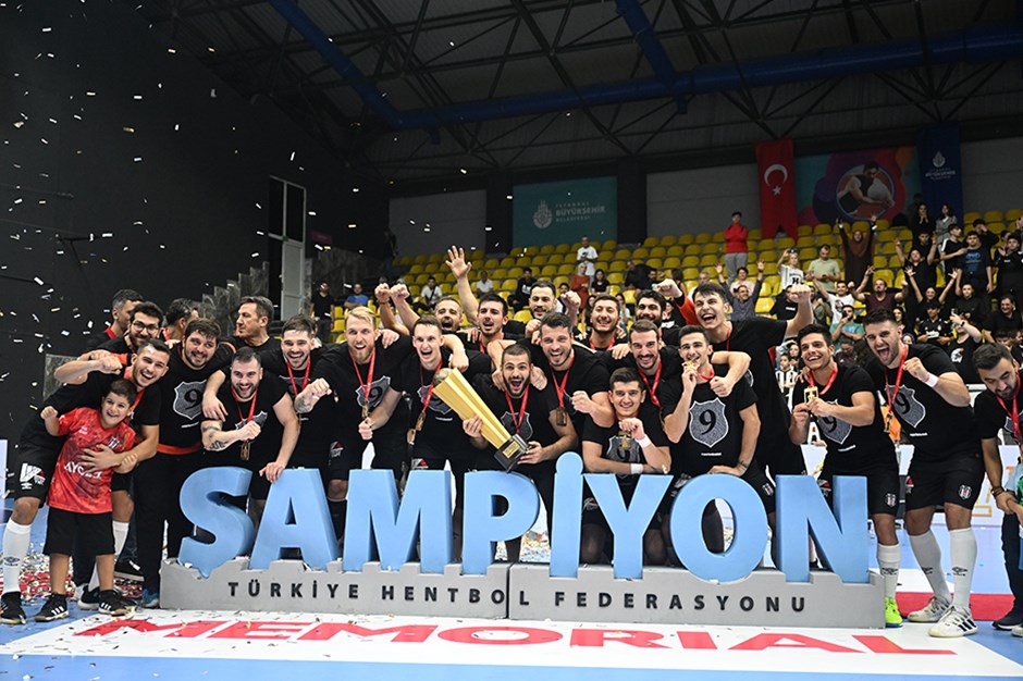Hentbol Süper Kupa'da şampiyon Beşiktaş Safi Çimento