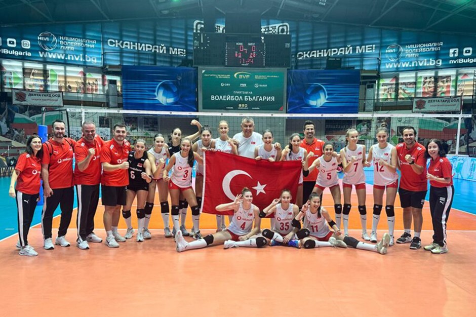 U16 Milli Takımı, Sırbistan'a set vermedi