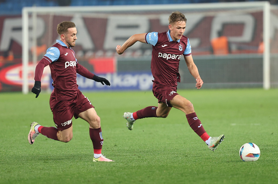 Trabzon'da tepki büyük: "Formaları çıkarın bu şehri terk edin"  - 2. Foto