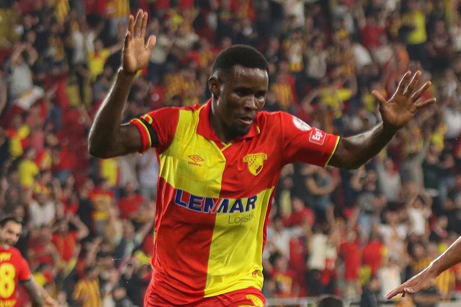 Mamah, Göztepe'den İspanya'ya transfer oldu