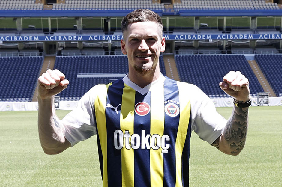 Fenerbahçe'de 2023-24 sezonunun ilk transferi olan Ryan Kent, beklentilerin altında kalmıştı.