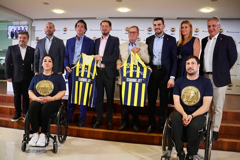 Fenerbahçe'ye yeni isim sponsoru