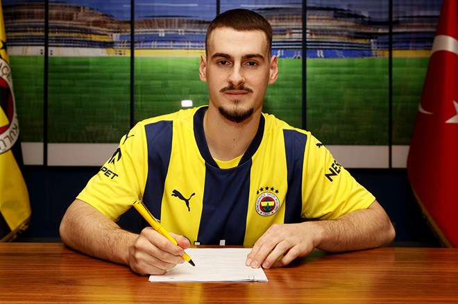 Mimovic sonrası Fenerbahçe'den Rusya'ya bir transfer daha: Görüşmeler başladı  - 2. Foto