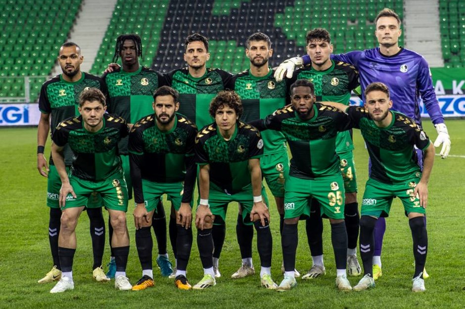 Sakaryaspor'dan 14. haftada 4. galibiyet