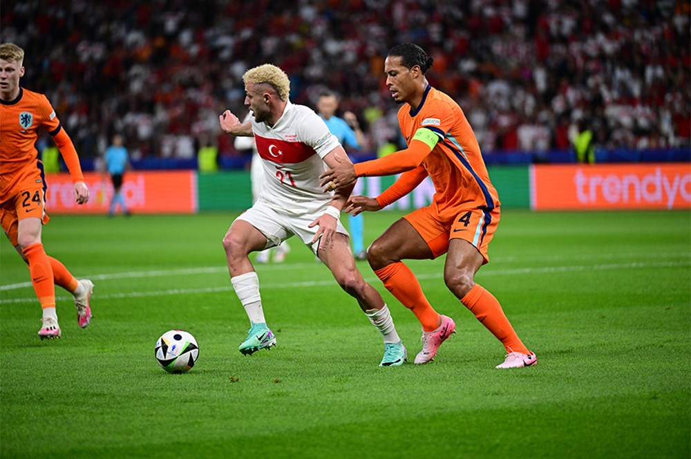 "Men kicking in the head" | What did sports writers say about the Netherlands vs. Turkiye match? - Photo 5