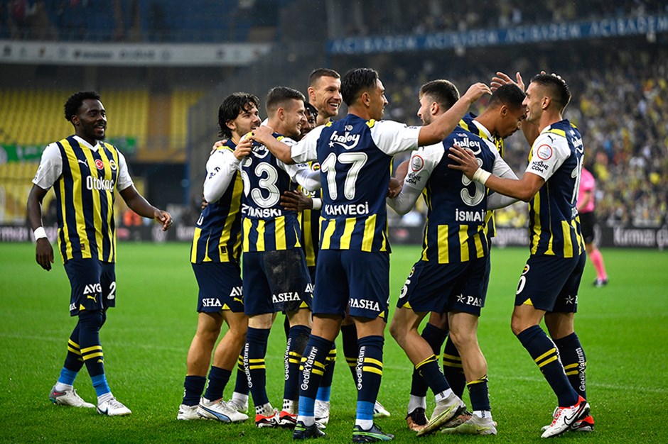 Fenerbahçe galibiyet serisini 5 golle sürdürdü