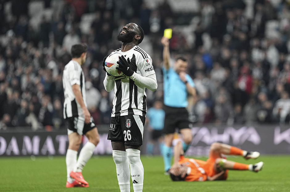 "Beşiktaş hayal aleminde yaşıyor" | Spor yazarları Beşiktaş için ne dedi?  - 5. Foto