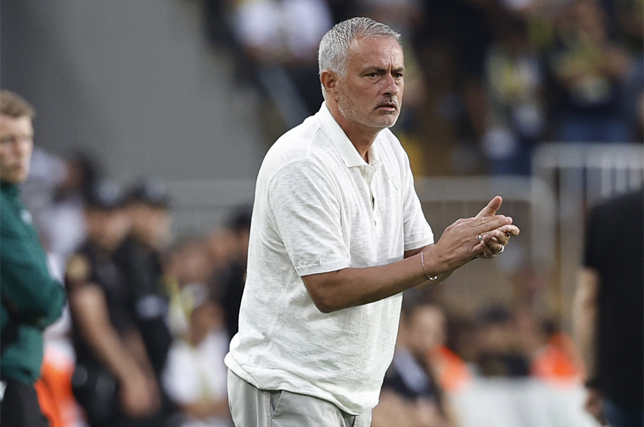 Fenerbahçe'nin galibiyeti Avrupa'da manşetlerde: "Dzeko, Mourinho'nun imdadına yetişti"  - 7. Foto