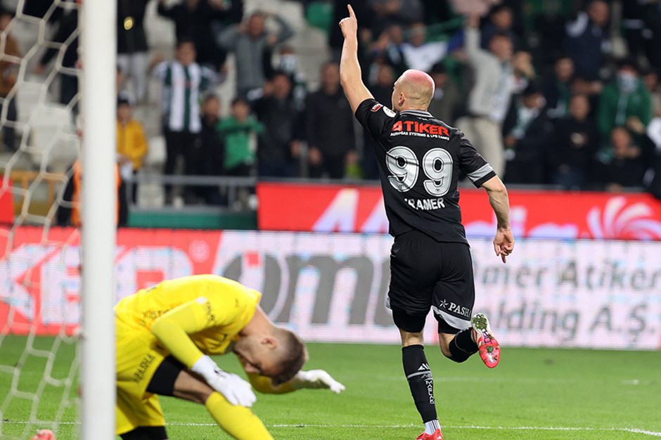 Konyaspor'da hasret bitti: Geceye Blaz Kramer damgası