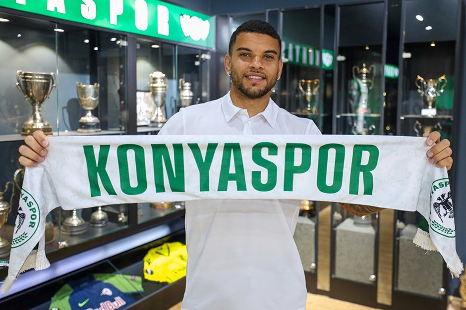 Konyaspor'dan sol kanada Brezilyalı takviye: Pedrinho 3 yıllık sözleşme imzaladı