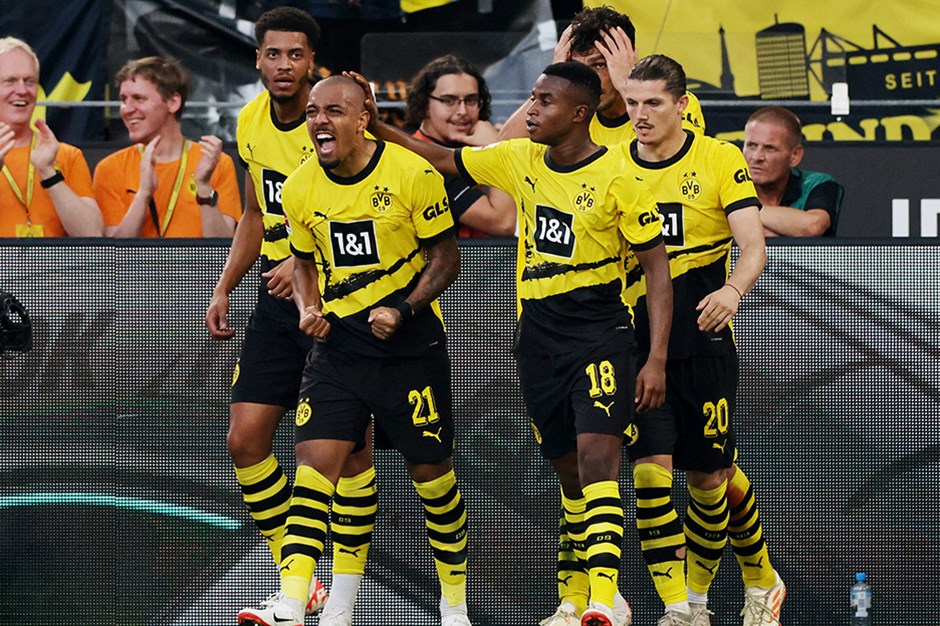 Borussia Dortmund sezonu galibiyetle açtı