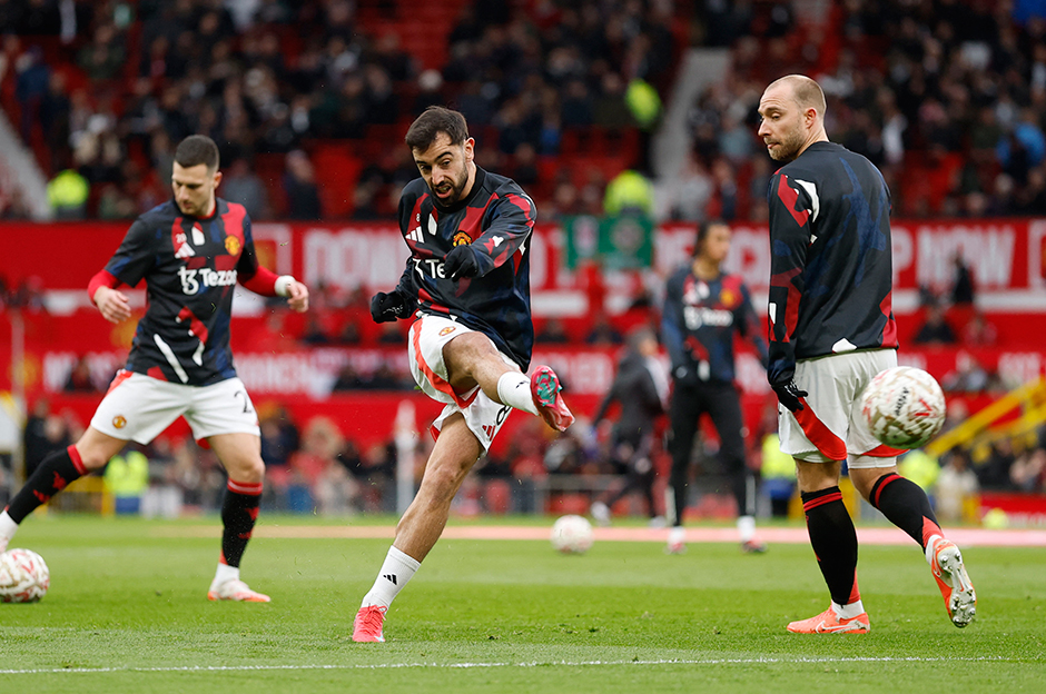Manchester United'ın yıldızı ayrılığı televizyon kanalında açıkladı  - 1. Foto
