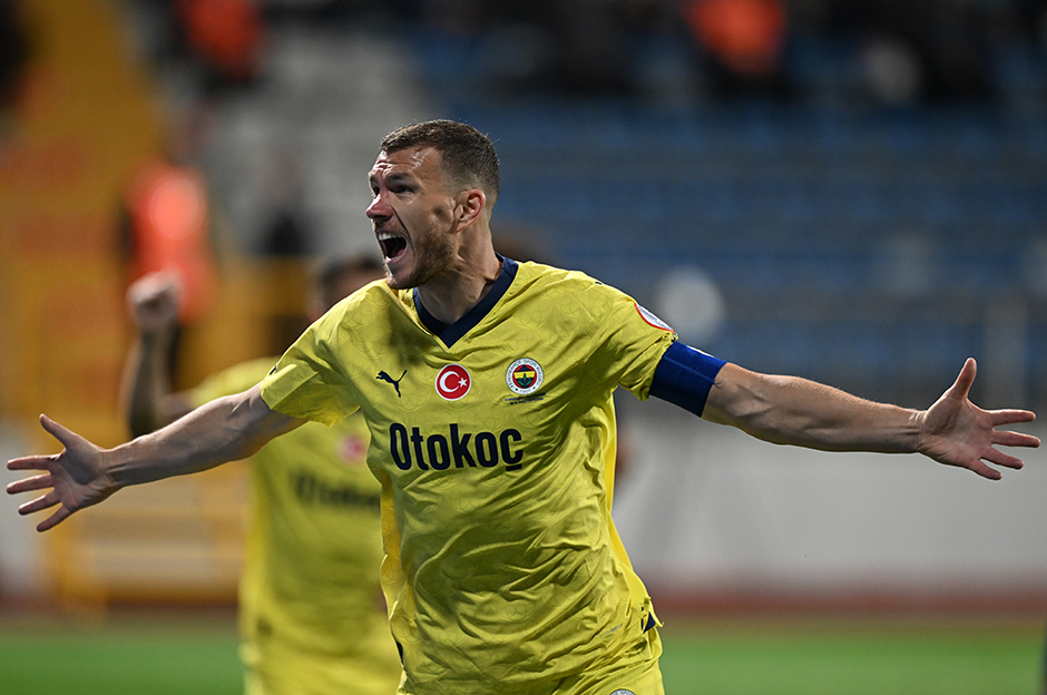 Milli maçlar öncesi Edin Dzeko kararı  - 4. Foto