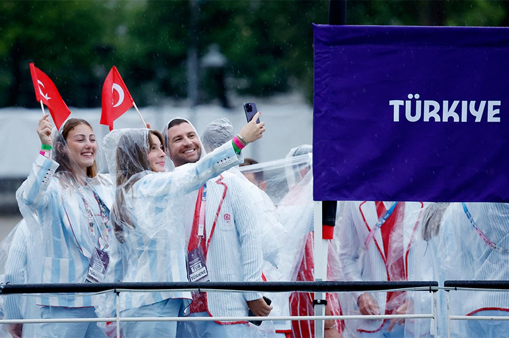 2024 Paris Olimpiyatları: Açılış töreninden kareler  - 16. Foto