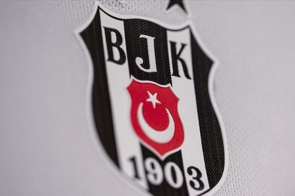 Beşiktaş'tan paylaşım: "Şerefimizle oynar, hakkımızla kazanırız"