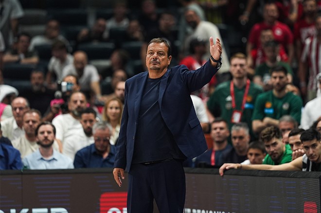 Fenerbahçe'den Ergin Ataman'a gönderme  - 3. Foto