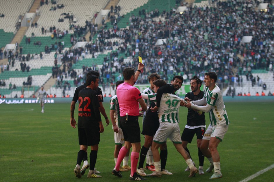 Bursaspor'da olaylı maç sonrası kadro dışı kararı