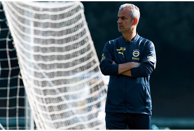 İsmail Kartal'dan sağ bek kararı: İlk 11 şekilleniyor - 1. Foto