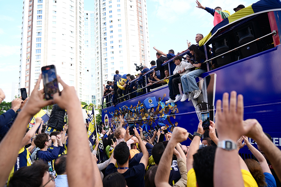 Fenerbahçe Beko, EuroLeague şampiyonluğunu kutladı  - 10. Foto