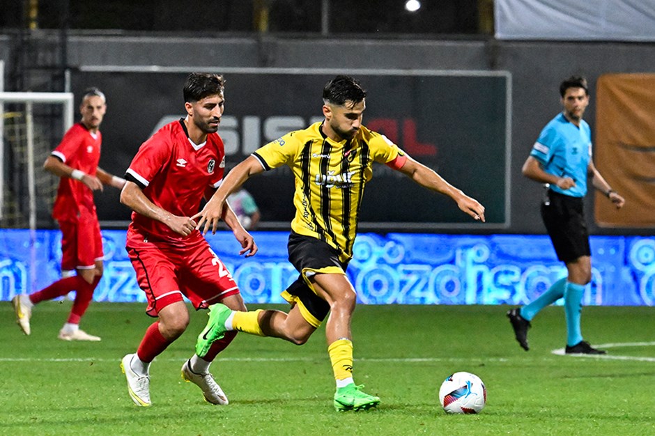 İstanbulspor 3 puanı 3 golle aldı