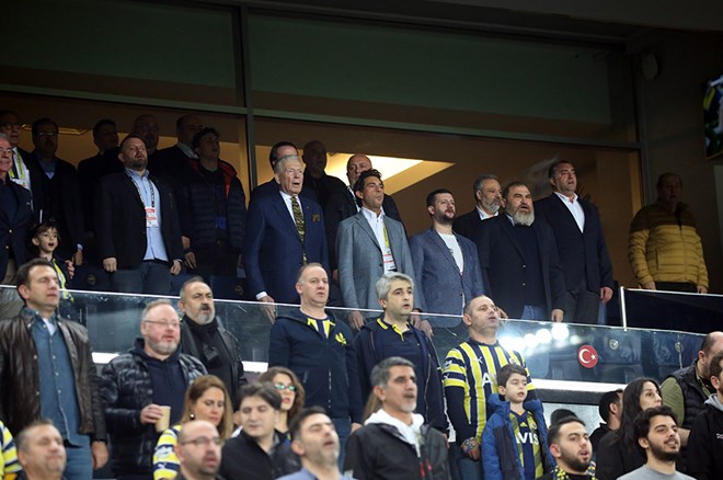 Sharing from Fenerbahçe wing at‍ midnight:‍ "Pharaohs, oppressors, traitors..."  ⁣- 2. Photo