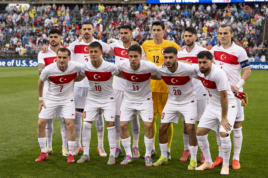 "Onsuz çok eksiğiz" | Spor yazarları A Milli Takım için ne dedi?  - 4. Foto